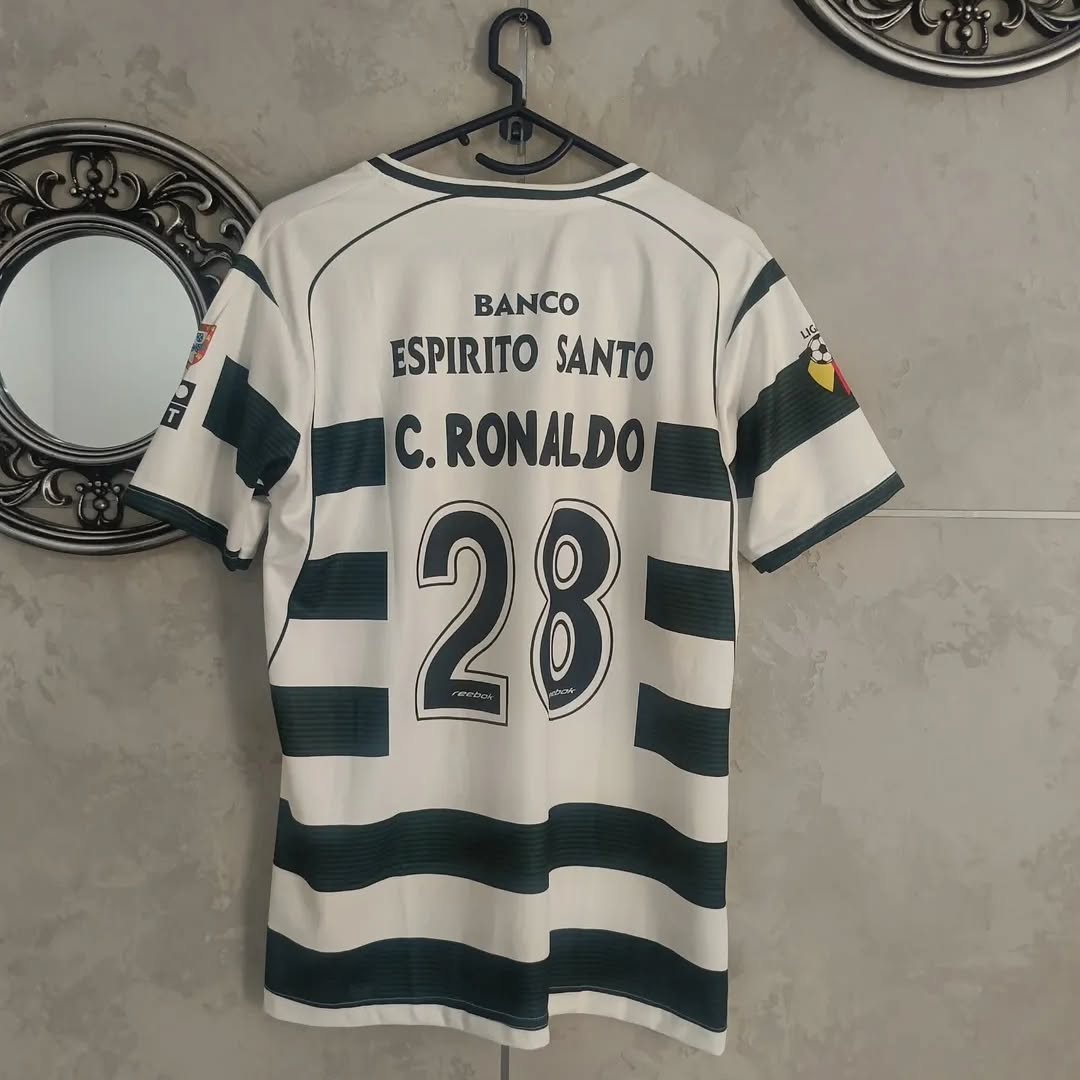 SPORTING LISBON 2001-03 RONALDO HALF SLEEVE KIT PREMIUM EMBROIDERY