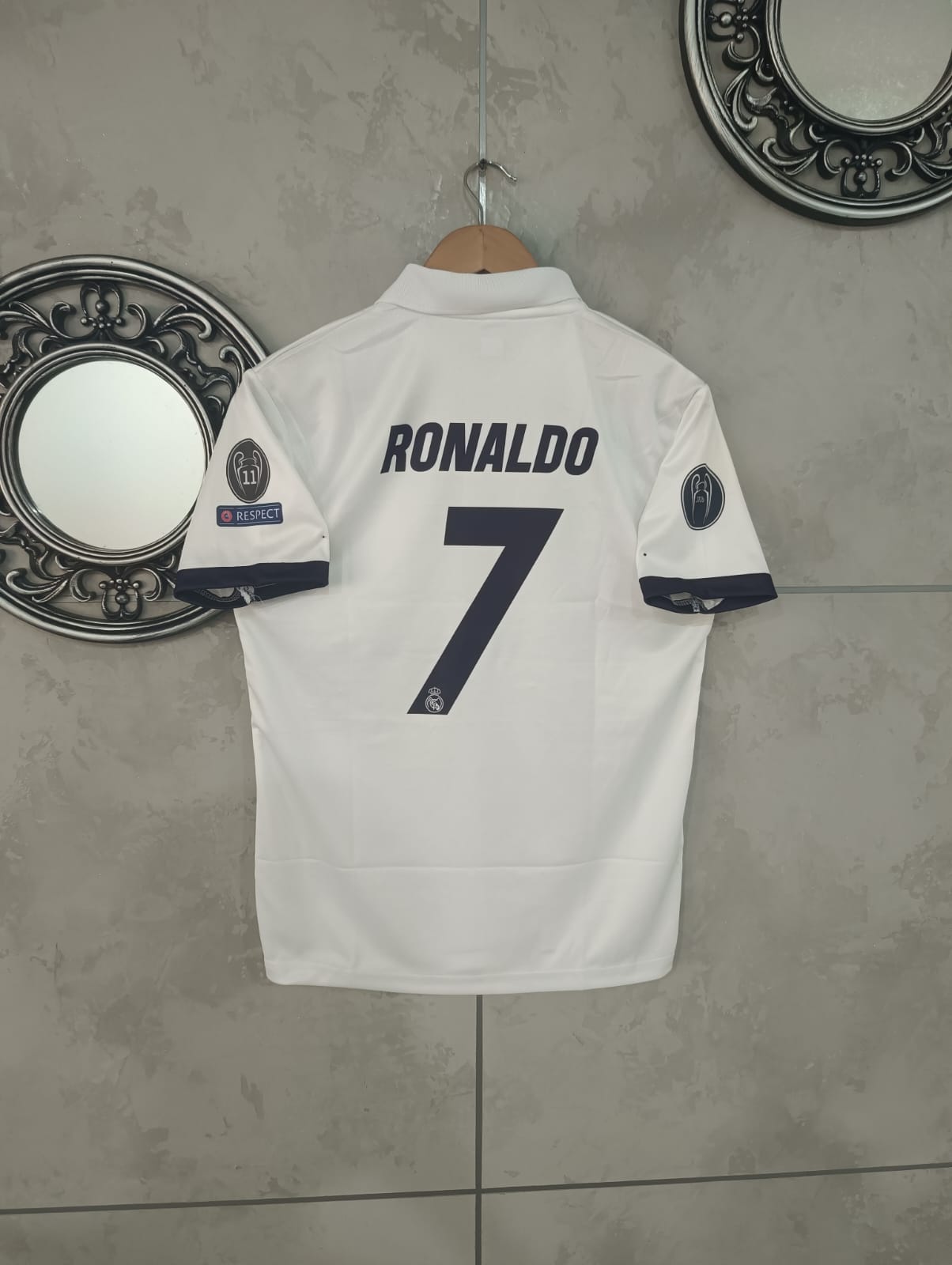 REAL MADRID 2016-17 HOME KIT PREMIUM EMBROIDERY