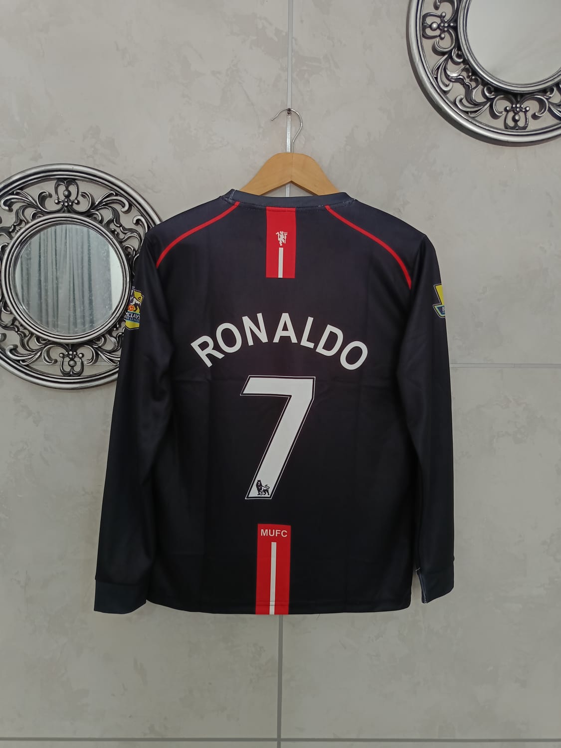 AIG 2008 MAN UNITED FULL SLEEVE PREMIUM