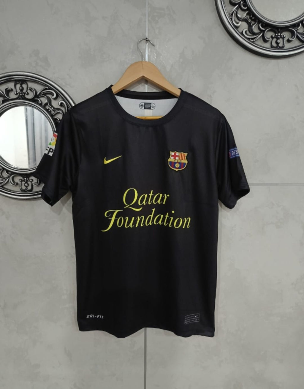 FC BARCELONA 2011-12 AWAY KIT PREMIUM EMBROIDERY
