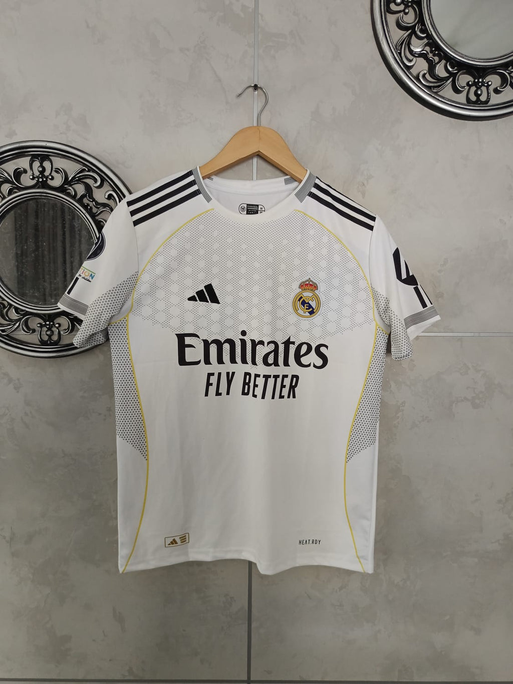 REAL MADRID 2025-26 HOME KIT PREMIUM EMBROIDERY